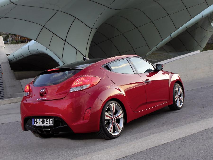 Hyundai Veloster 2011 года  (фото 41 из 184)